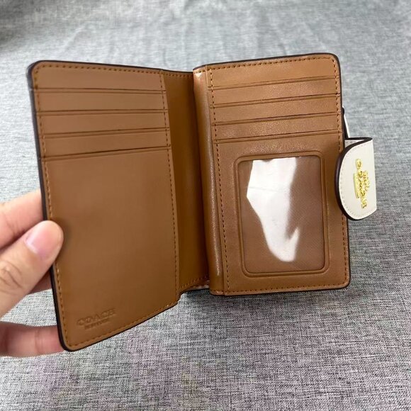 NEW COACH Medium Corner Zip Wallet In Signature Canvas Mystical Floral Print - Picture 3 of 9